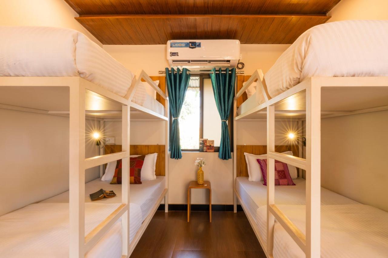 ซอสเทล โกลัท Hostel โกลาด ภายนอก รูปภาพ
